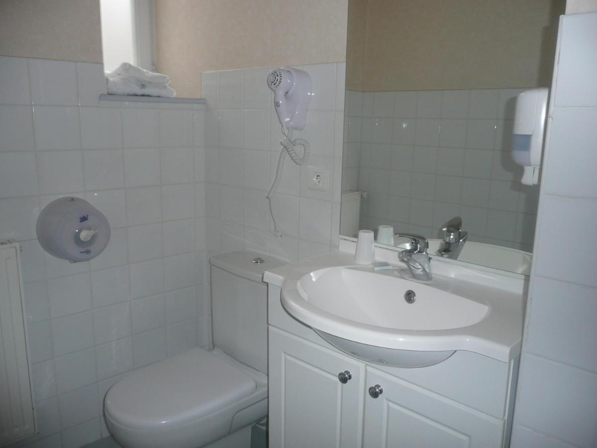 Hotel Du Centre Gueugnon Ngoại thất bức ảnh